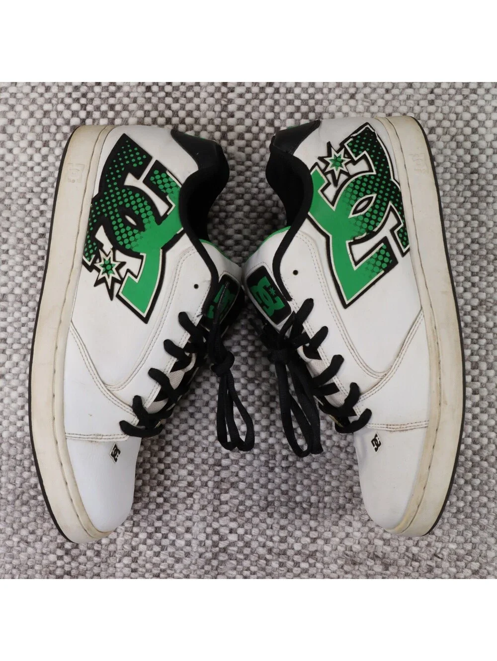 DC Shoes Raif White Black Green Halftone Puffy Skate Sneakers Men's 12 320035